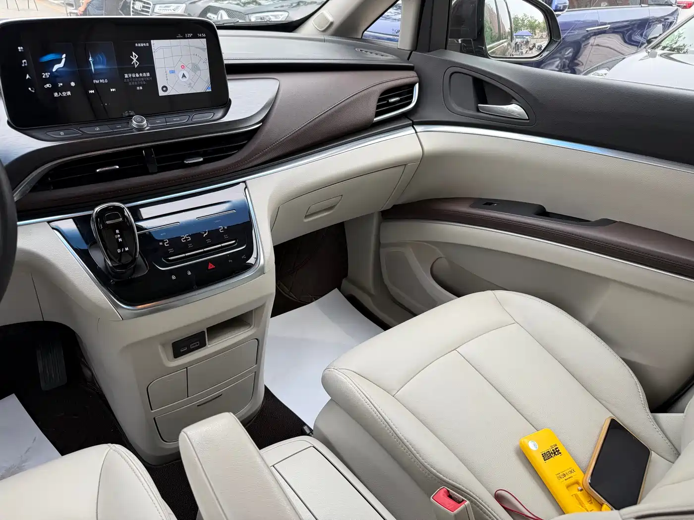 Buick GL8 2021 Land Business Class 652T Luxury фото 11