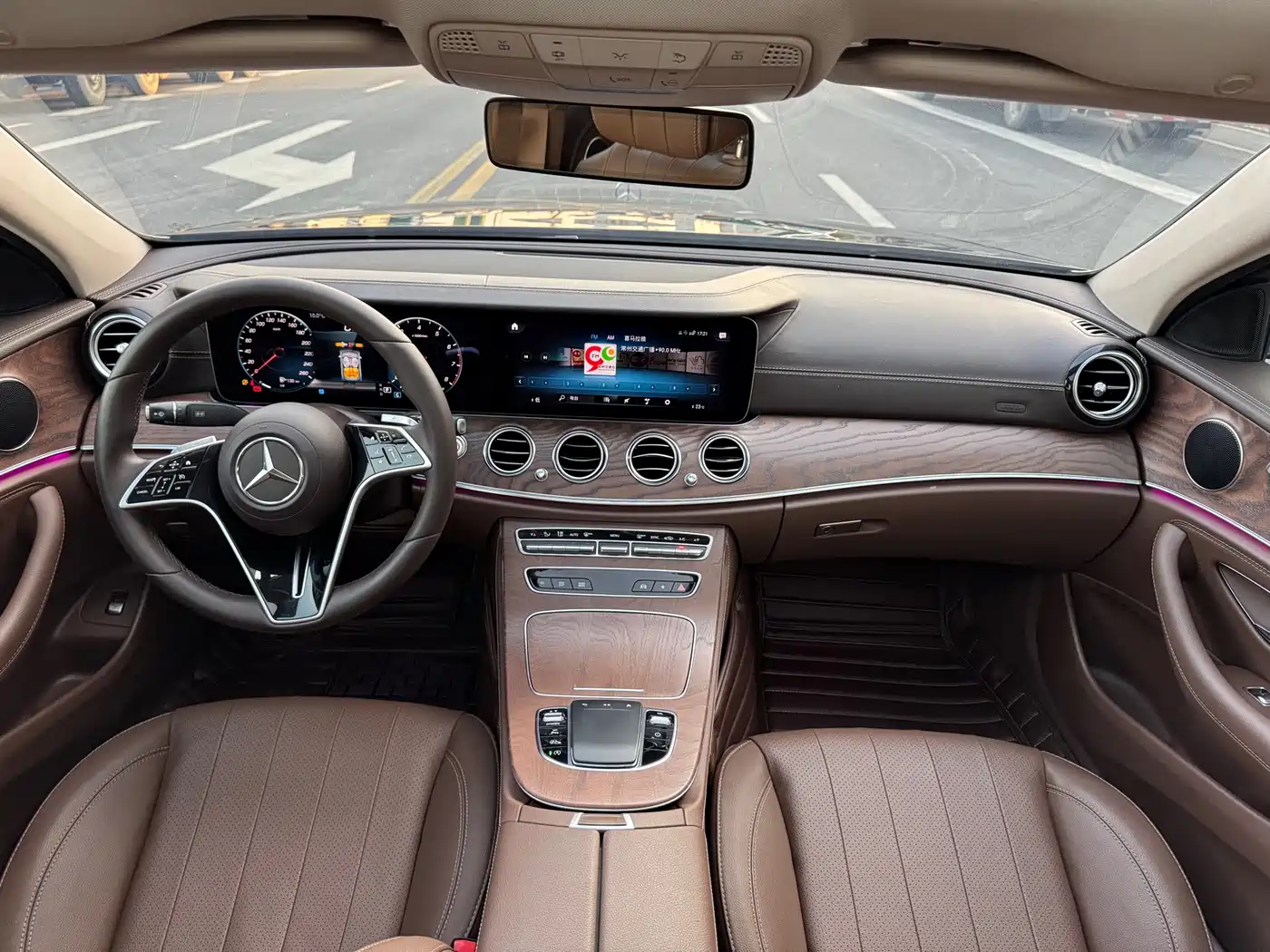 Mercedes-Benz E-Class 2023 E 300 L Fashion фото 4