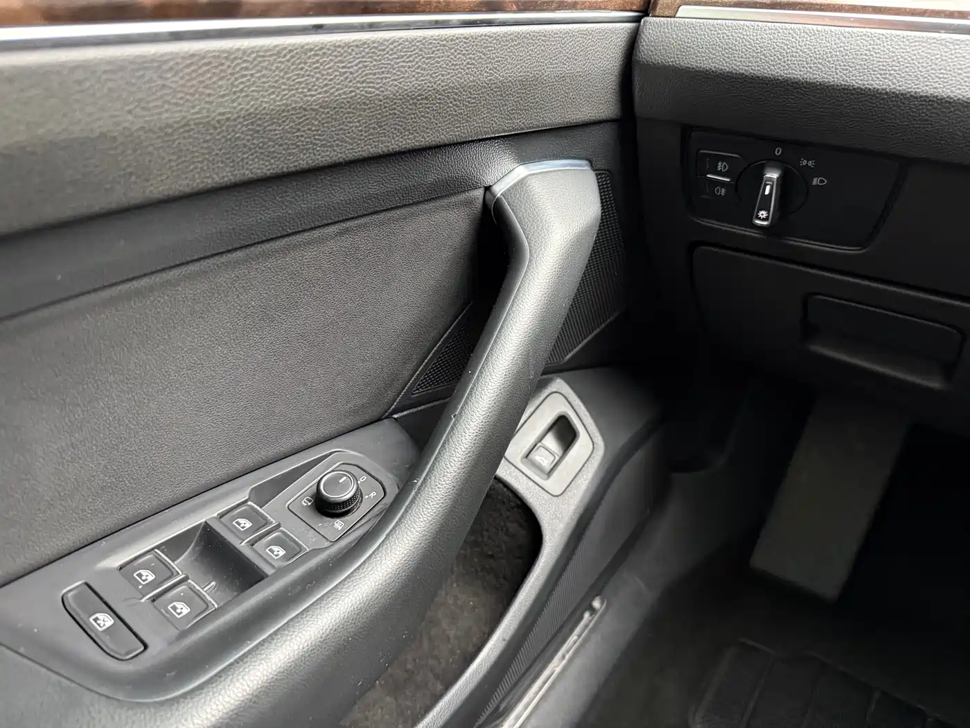Volkswagen Magotan 2017 330TSI DSG Luxury фото 12