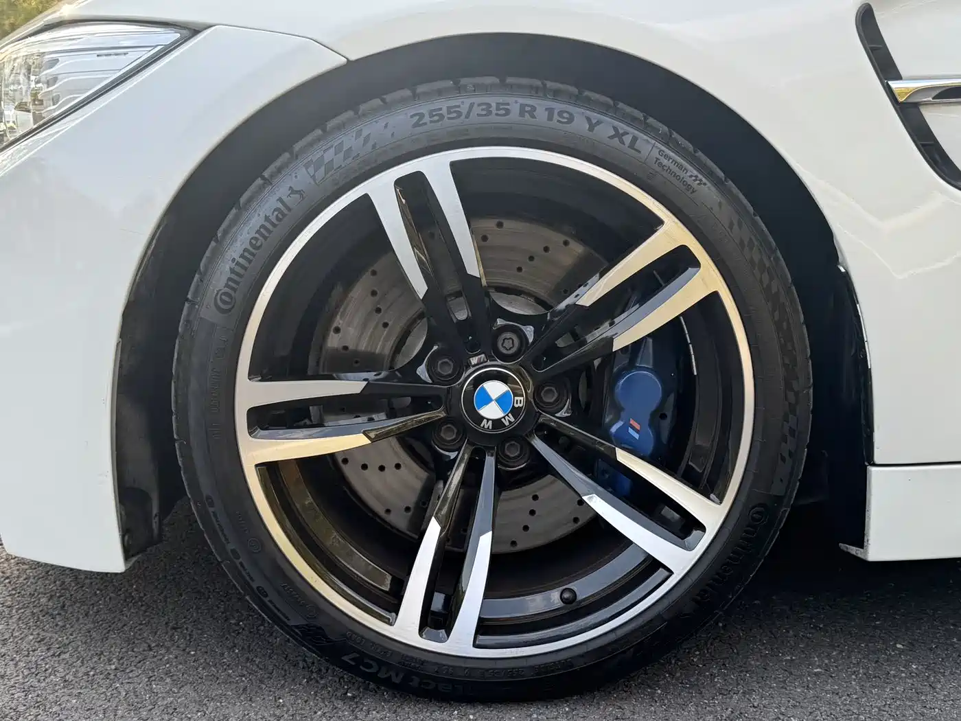 BMW M4 2014 M4 Convertible Coupe фото 8
