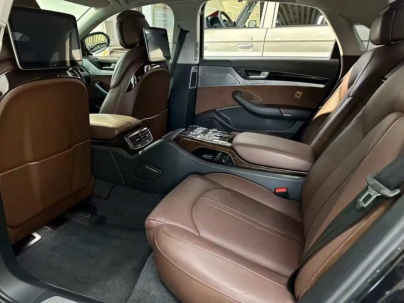 Audi A8 2014 A8L 45 TFSI quattro Luxury фото 7