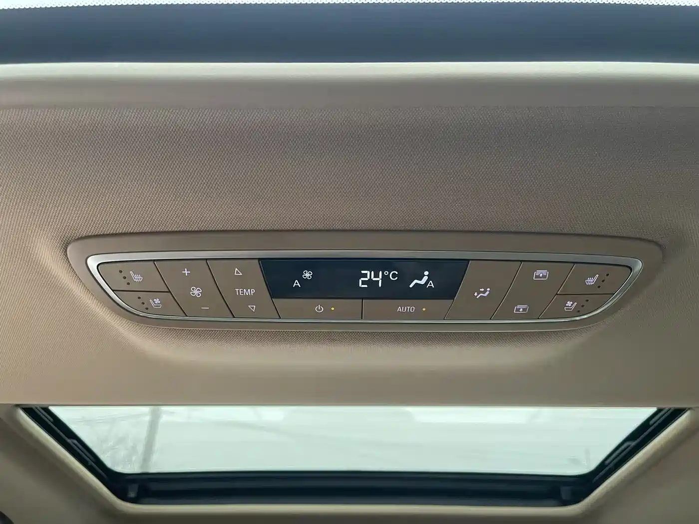 Buick GL8 2017 ES 28T Luxury China V фото 20