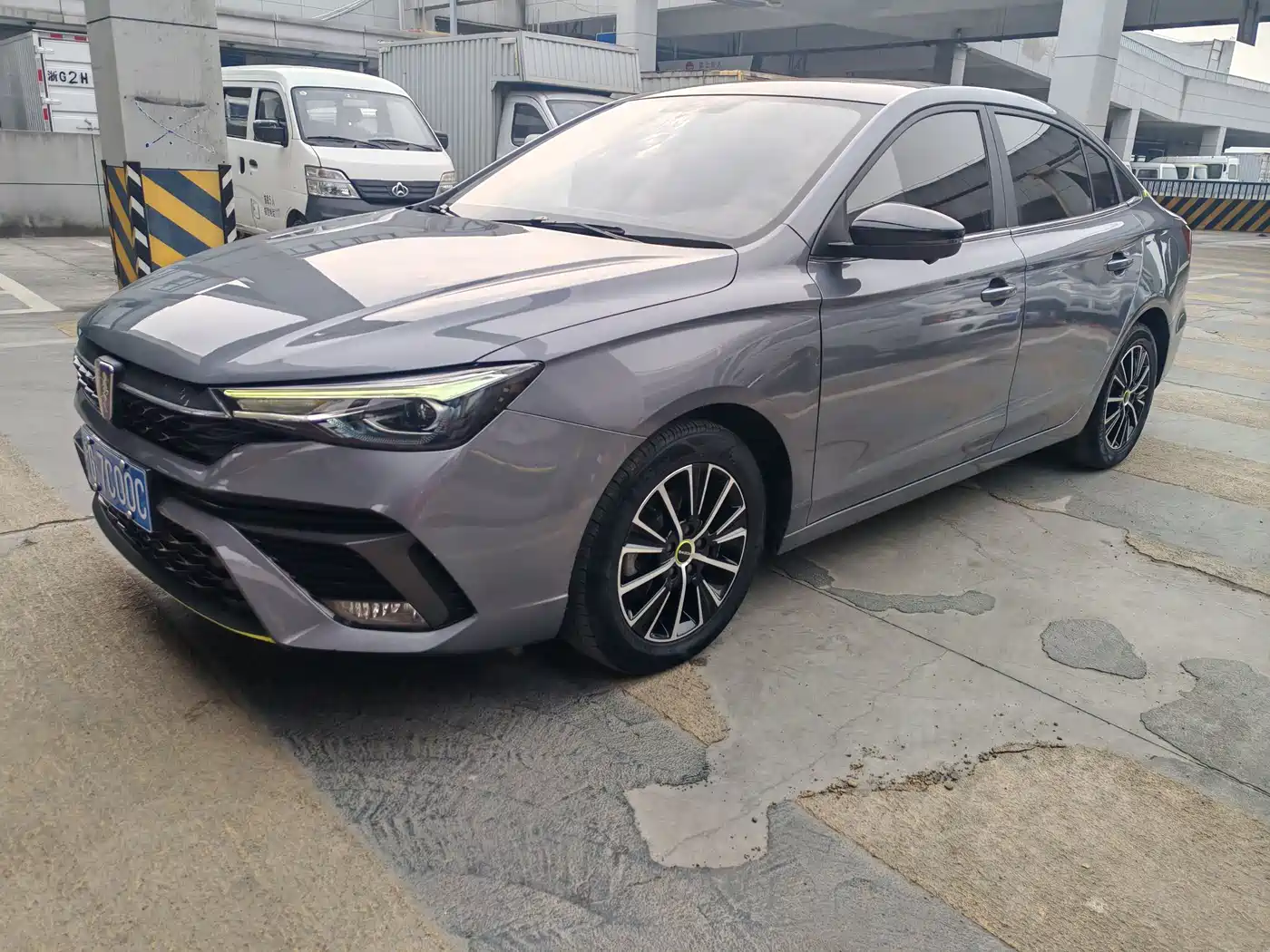 ROEWE I5