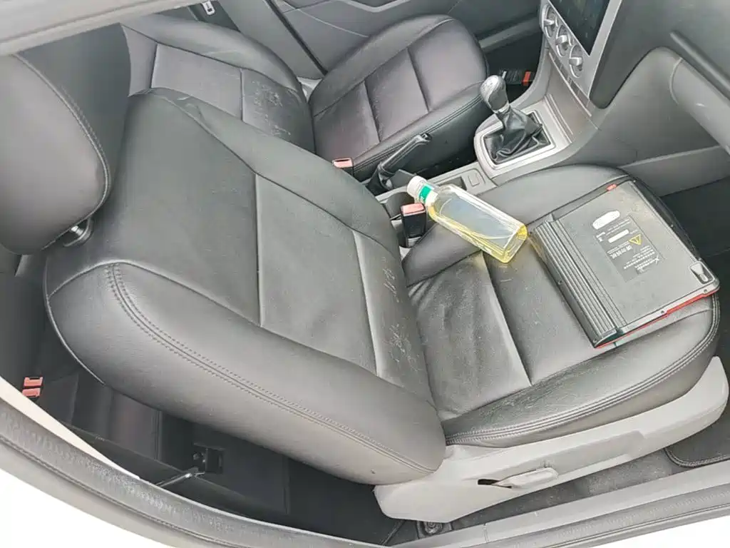 Ford Focus 2015 2013 Hatchback Classic 1.8L Manual Base