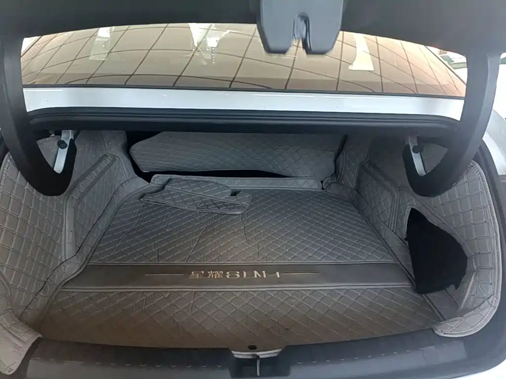 Geely Galaxy Galaxy Xingyao 8 2025 2025 130km EM-P Explorer Edition