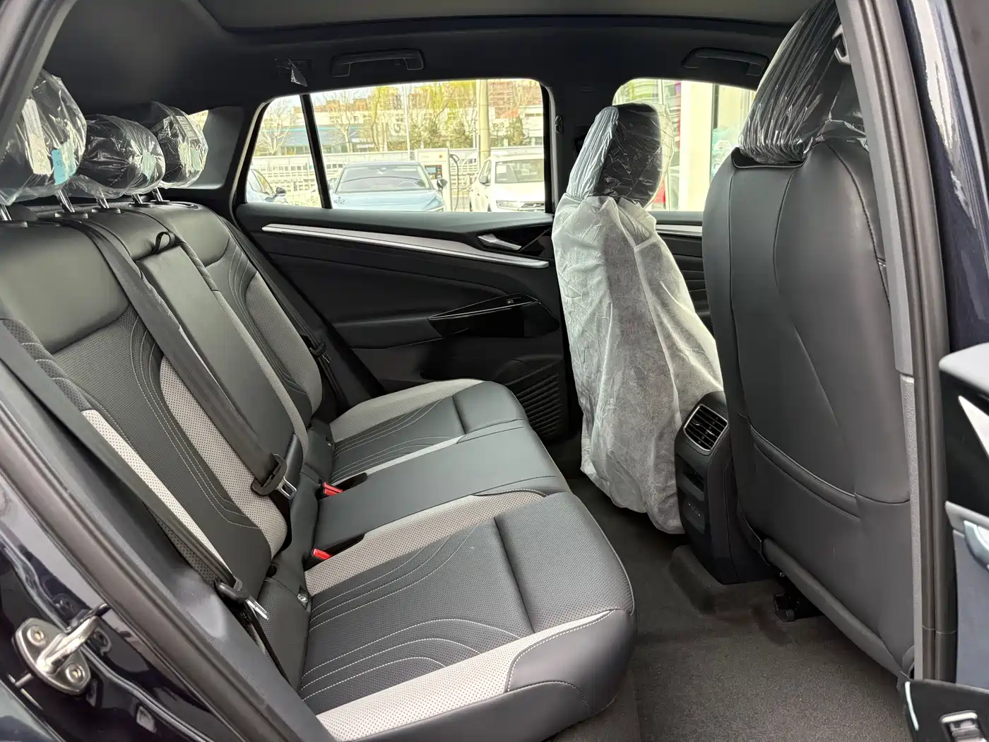 Volkswagen ID.4 CROZZ 2026 Dark Knight PRO Edition фото 14