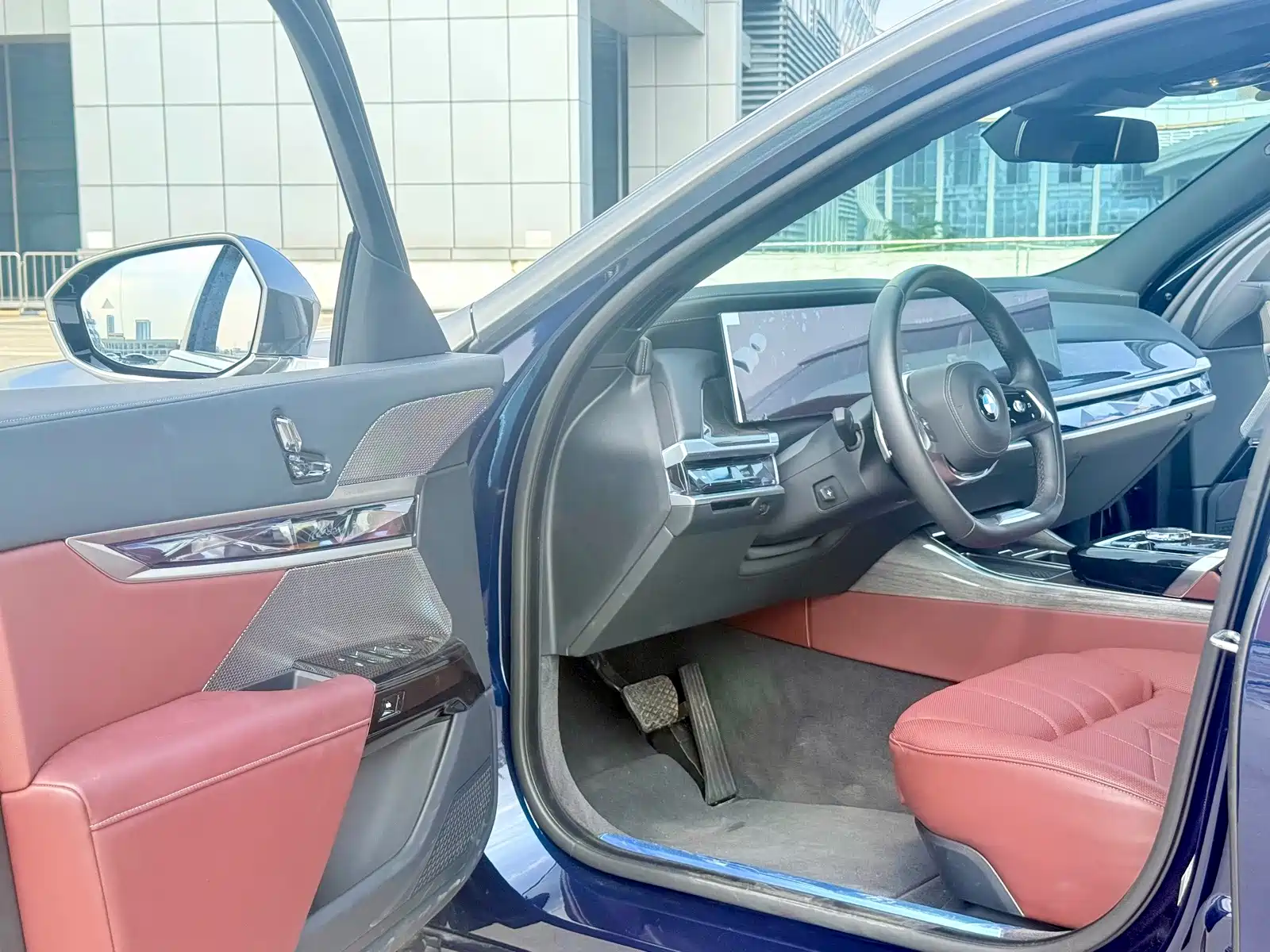 Фото 4 - BMW 7 Series