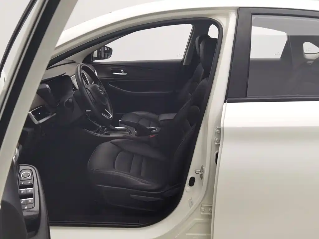 GAC Trumpchi Trumpchi GA4 2019 2018 150N Automatic Luxury
