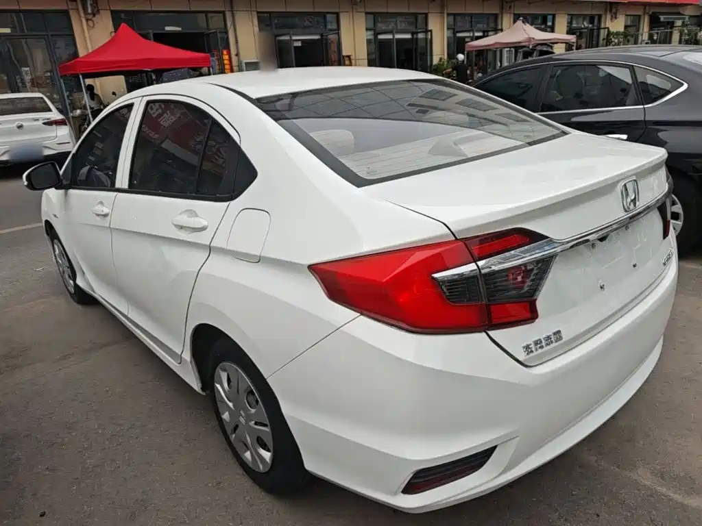 Honda Greiz 2016 2016 1.5L CVT Classic Edition