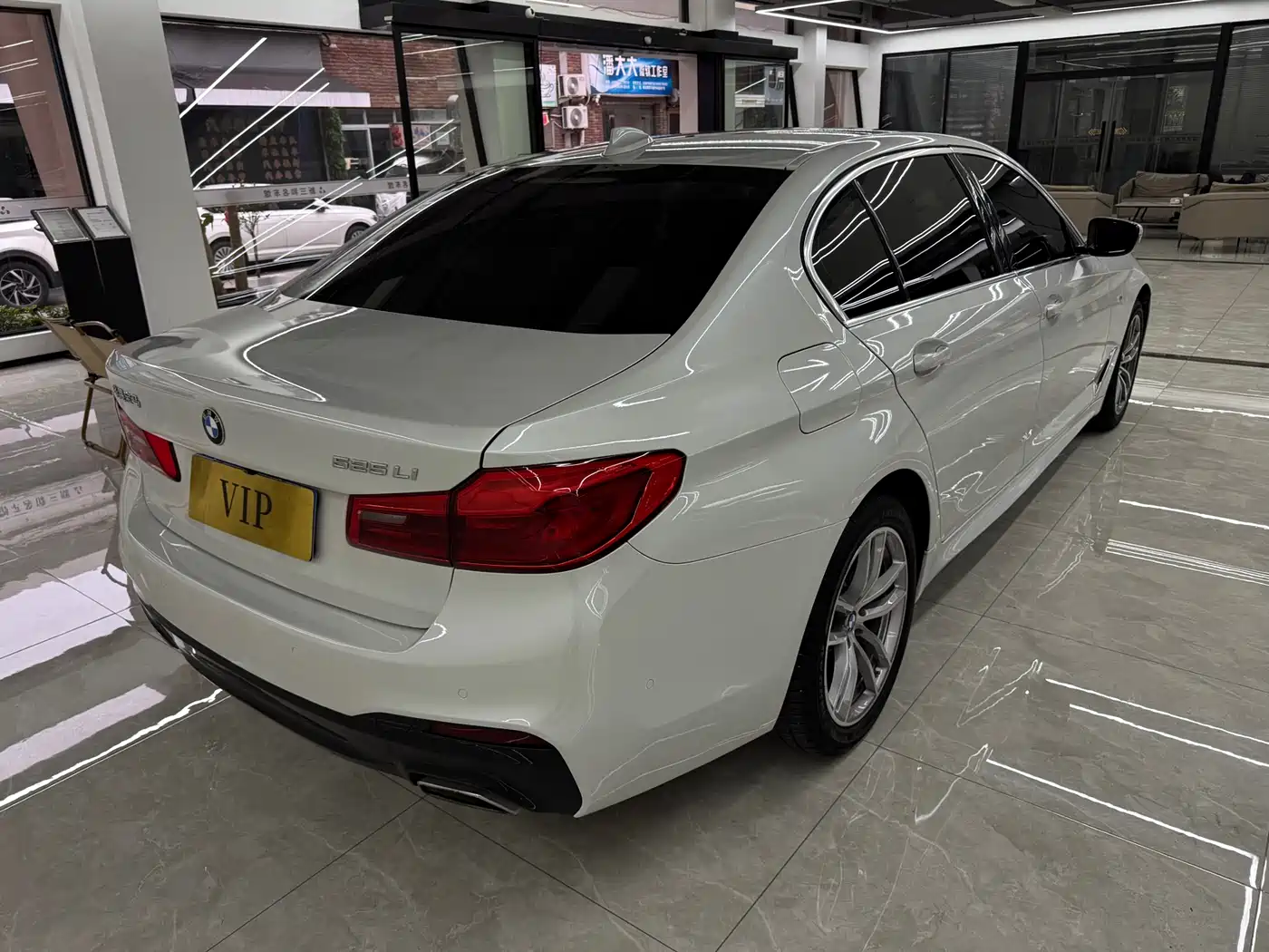 BMW 5 Series 2020 525Li M Sport Package фото 16