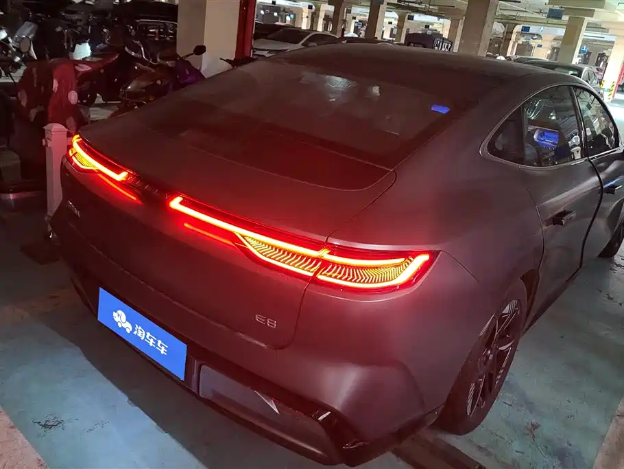 GEELY GALAXY GALAXY E8