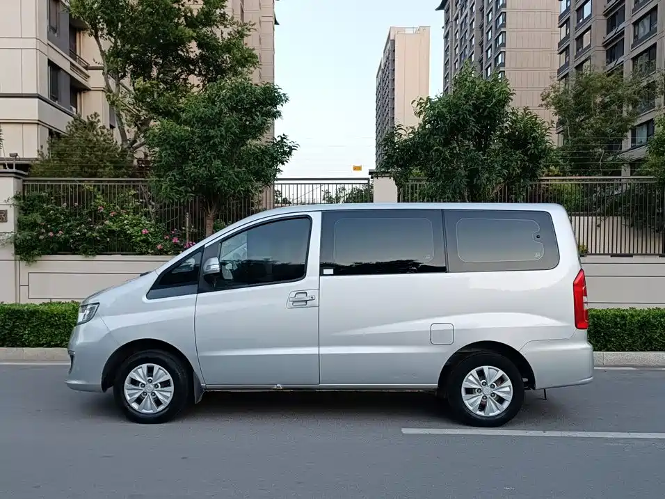 Фото 3 - JAC Refine M3