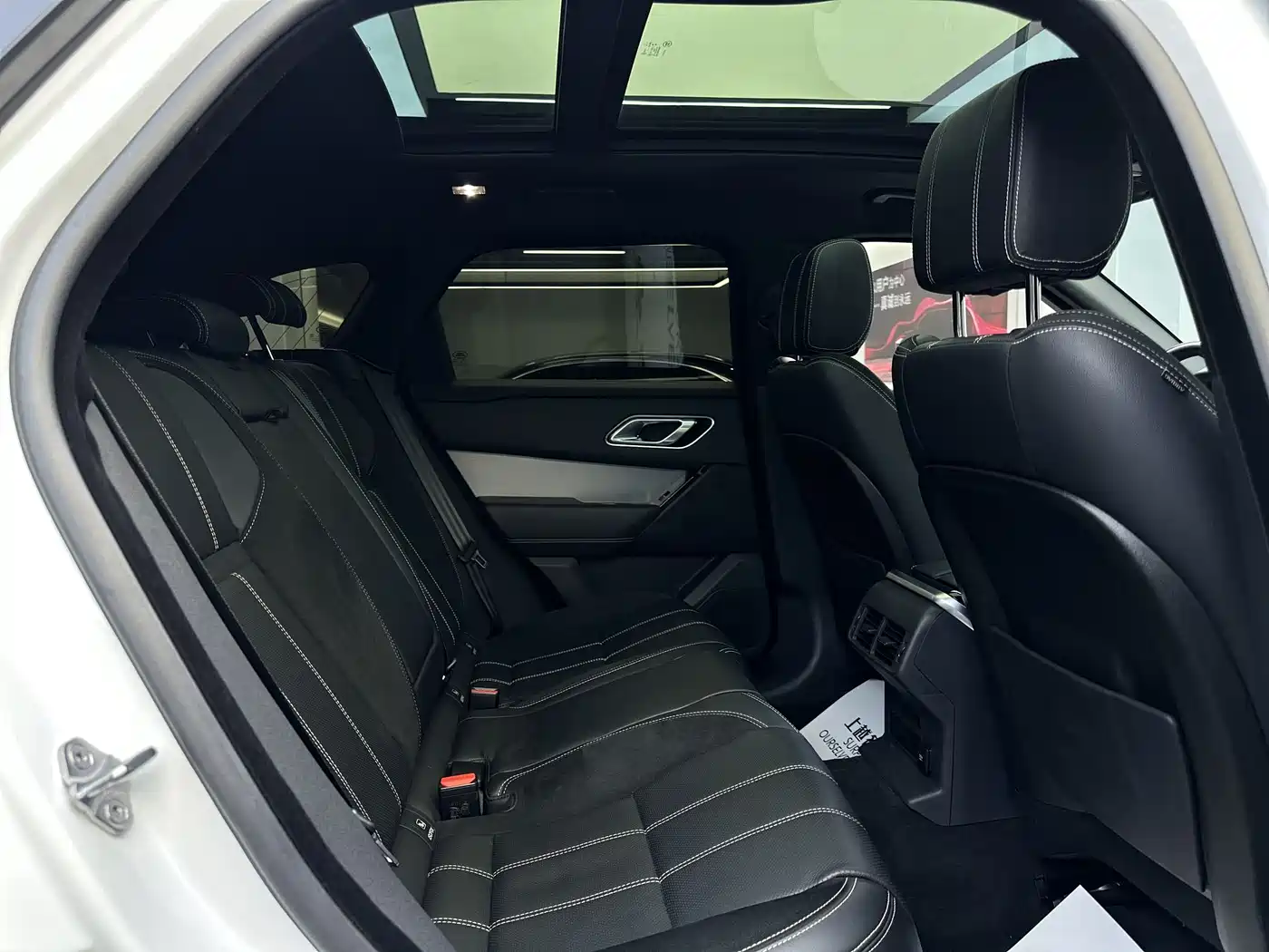 Land Rover Range Rover Velar 2020 P250 фото 14