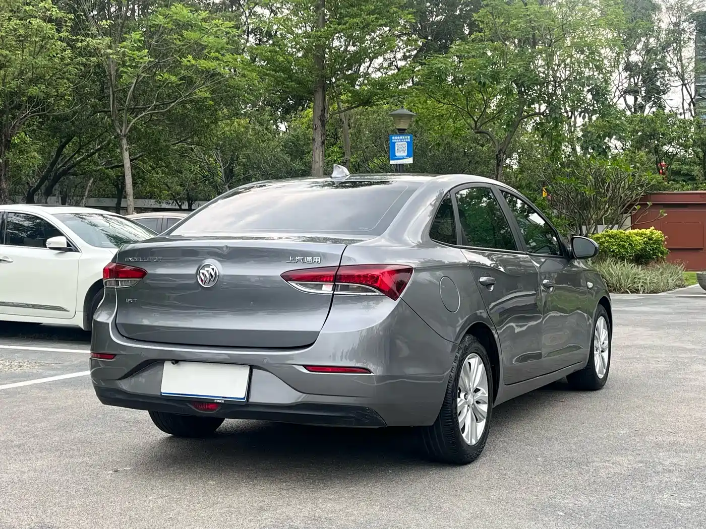 Buick Excelle 2019 15T DCT Connected Elite (China V) фото 7