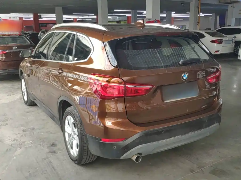 Фото 5 - BMW X1