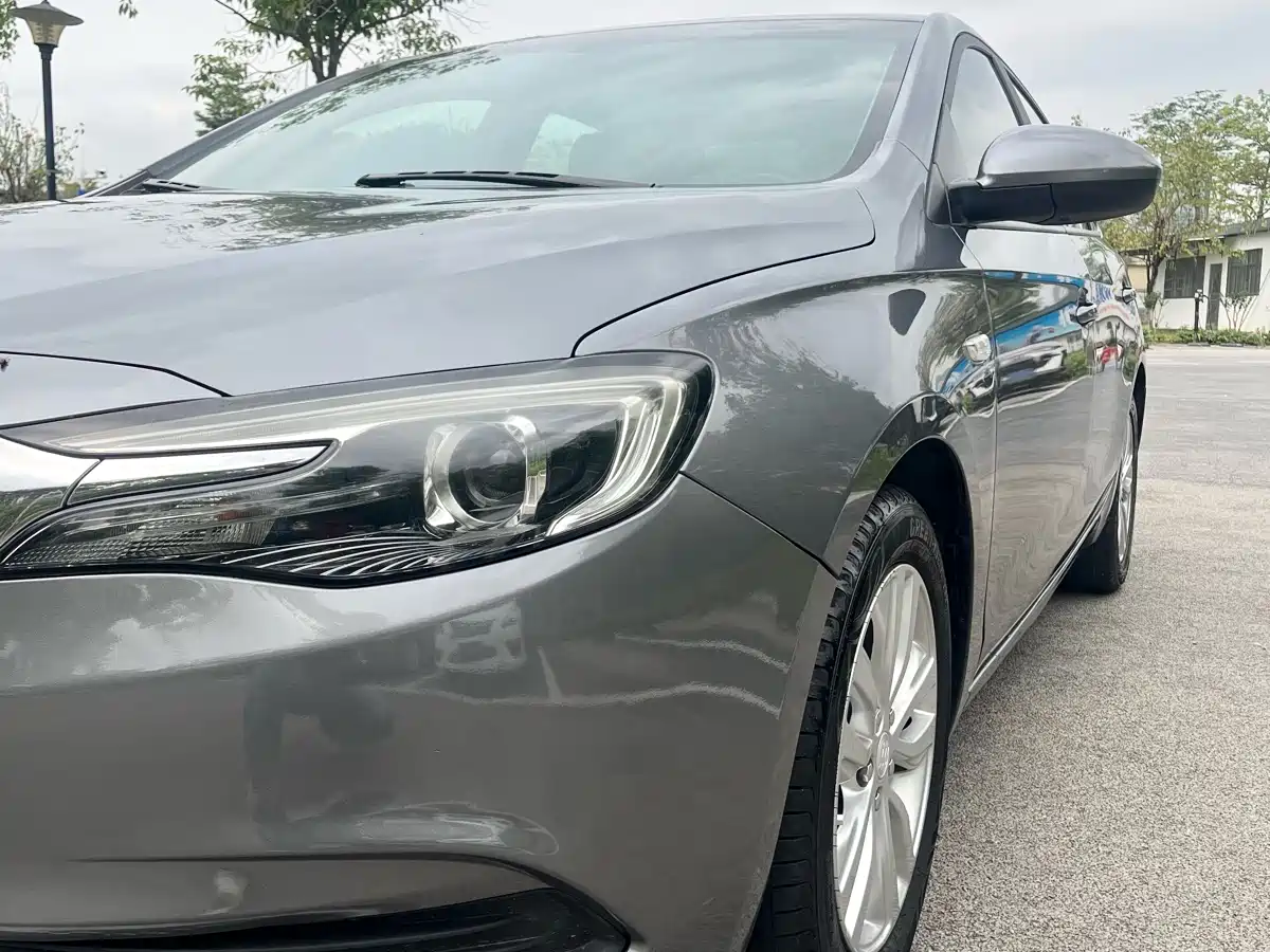 Buick Excelle 2019 15T DCT Connected Elite (China V) фото 11