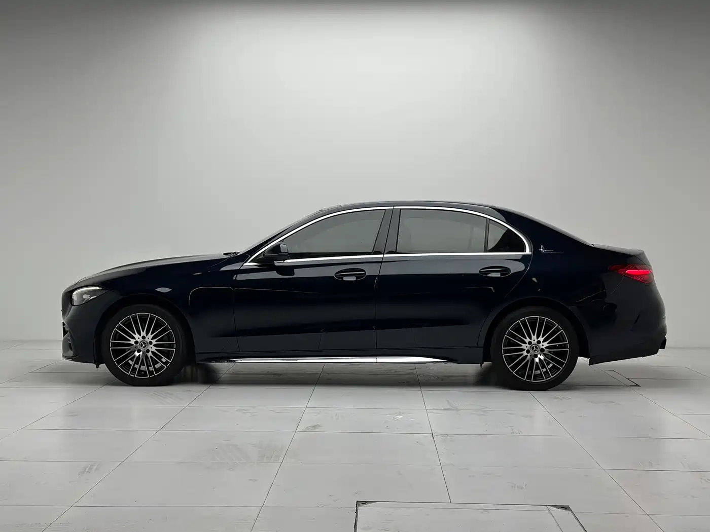 Mercedes-Benz C-Class 2023 Facelift C 260 L Sport Edition фото 24
