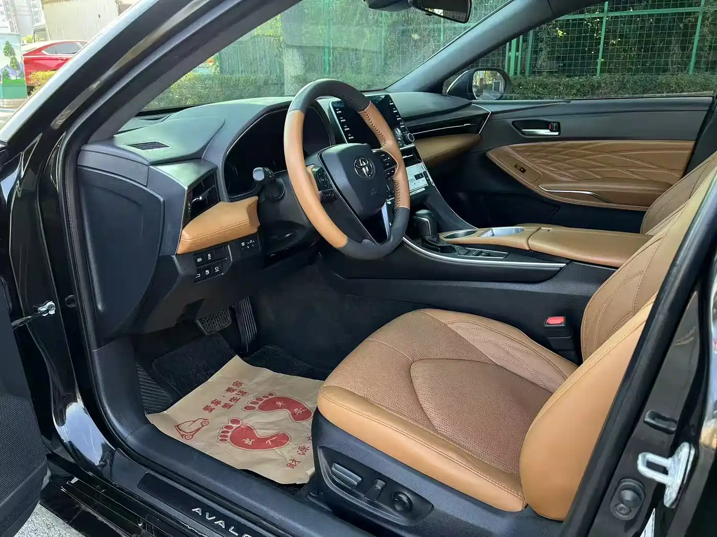 Toyota Avalon 2019 Hybrid 2.5L XLE Premium Edition China VI фото 8