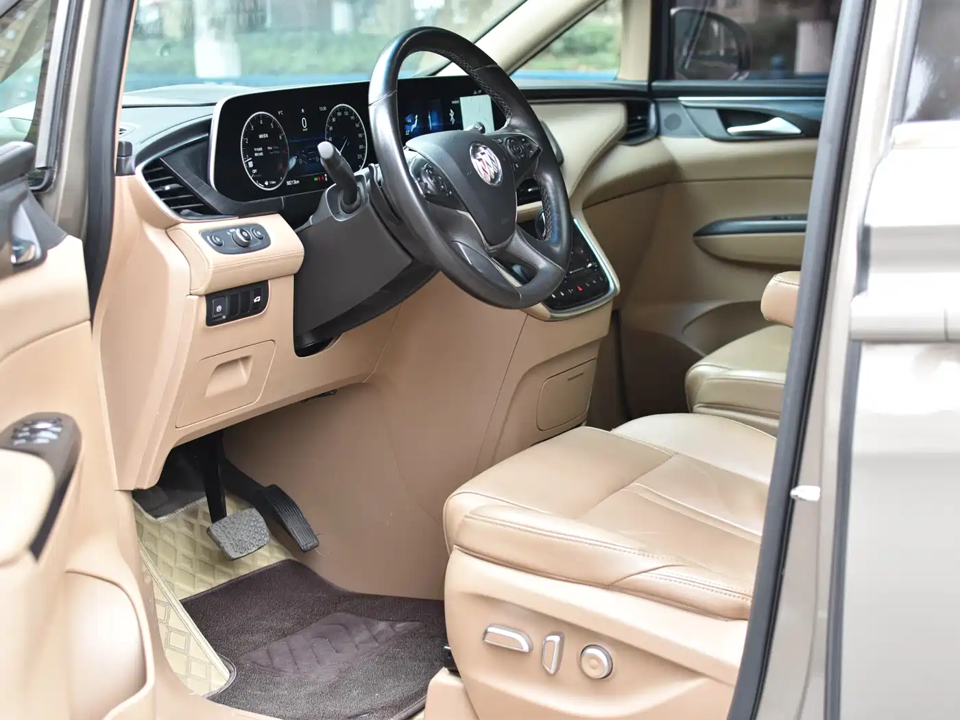 Buick GL8 2021 ES Landlord 653T Premium фото 16