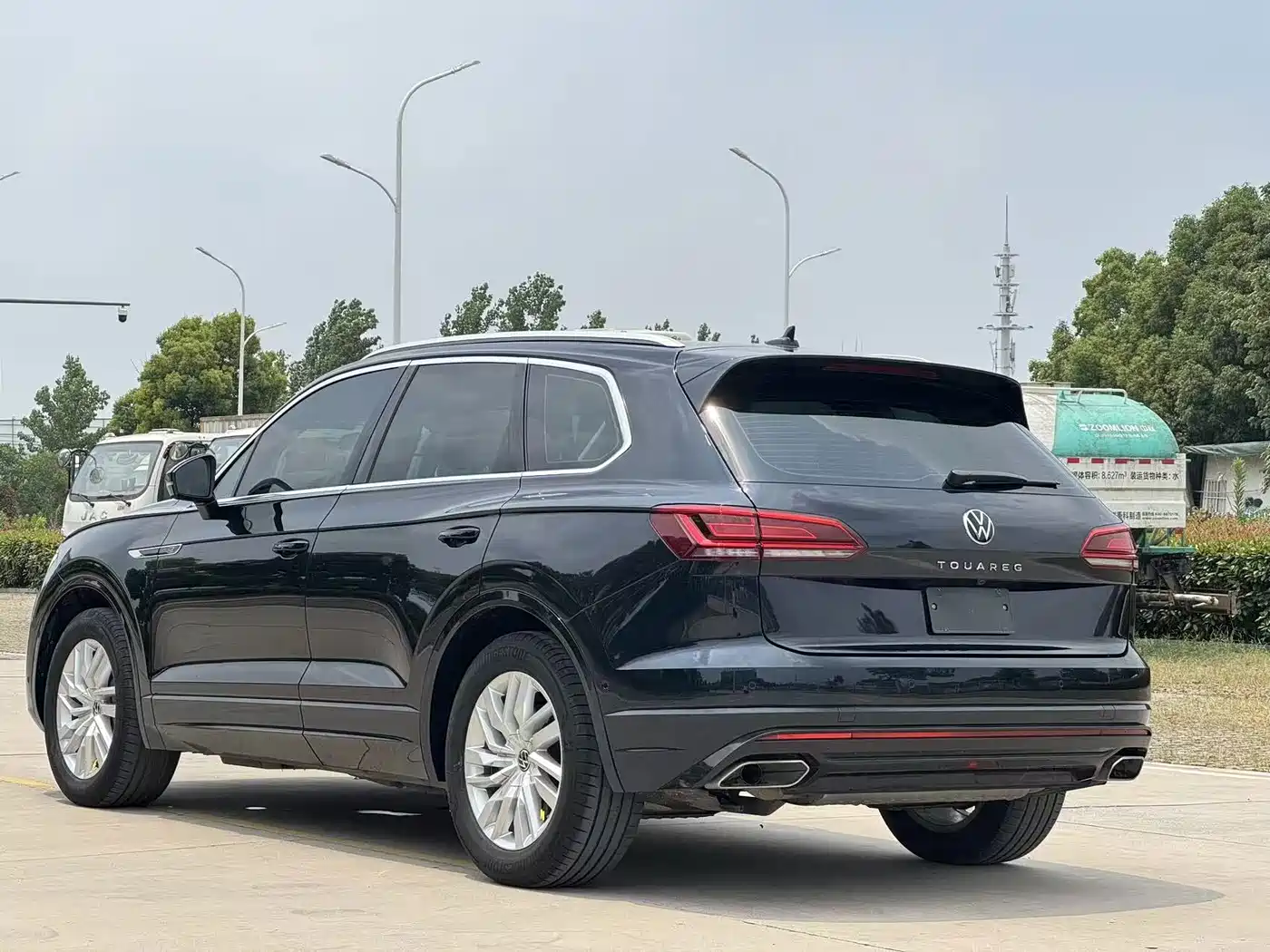 Фото 8 - Volkswagen Touareg