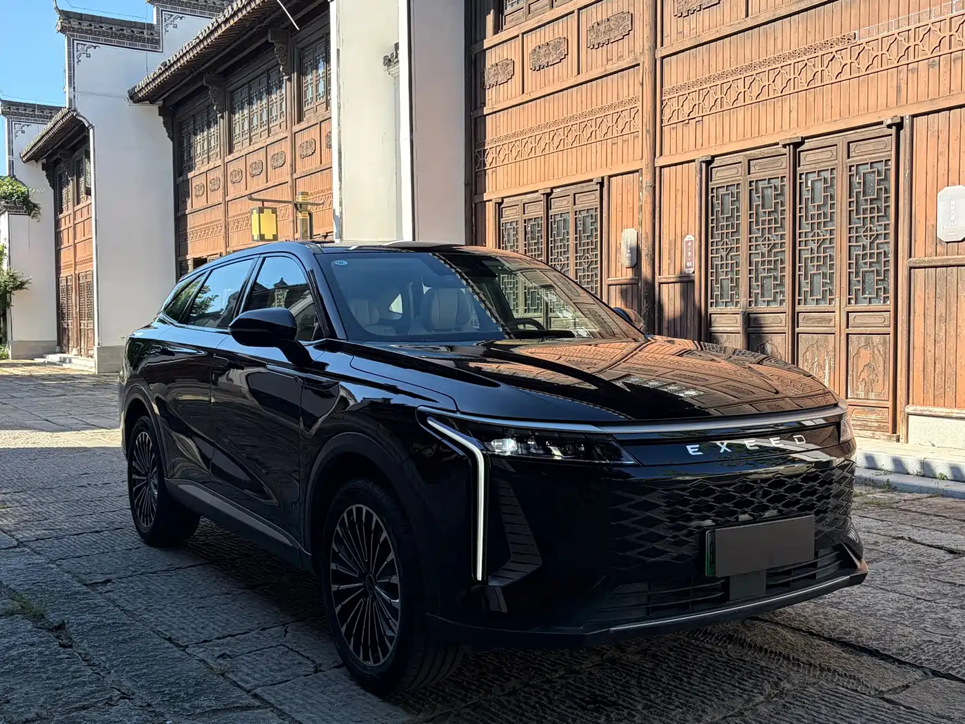 Exeed Yaoguang C-DM 2024 2024 1.5T Extended Range Pro