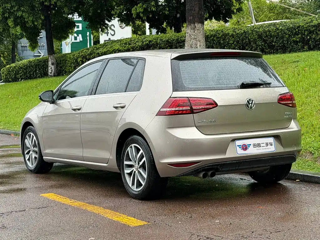 Фото 4 - Volkswagen Golf