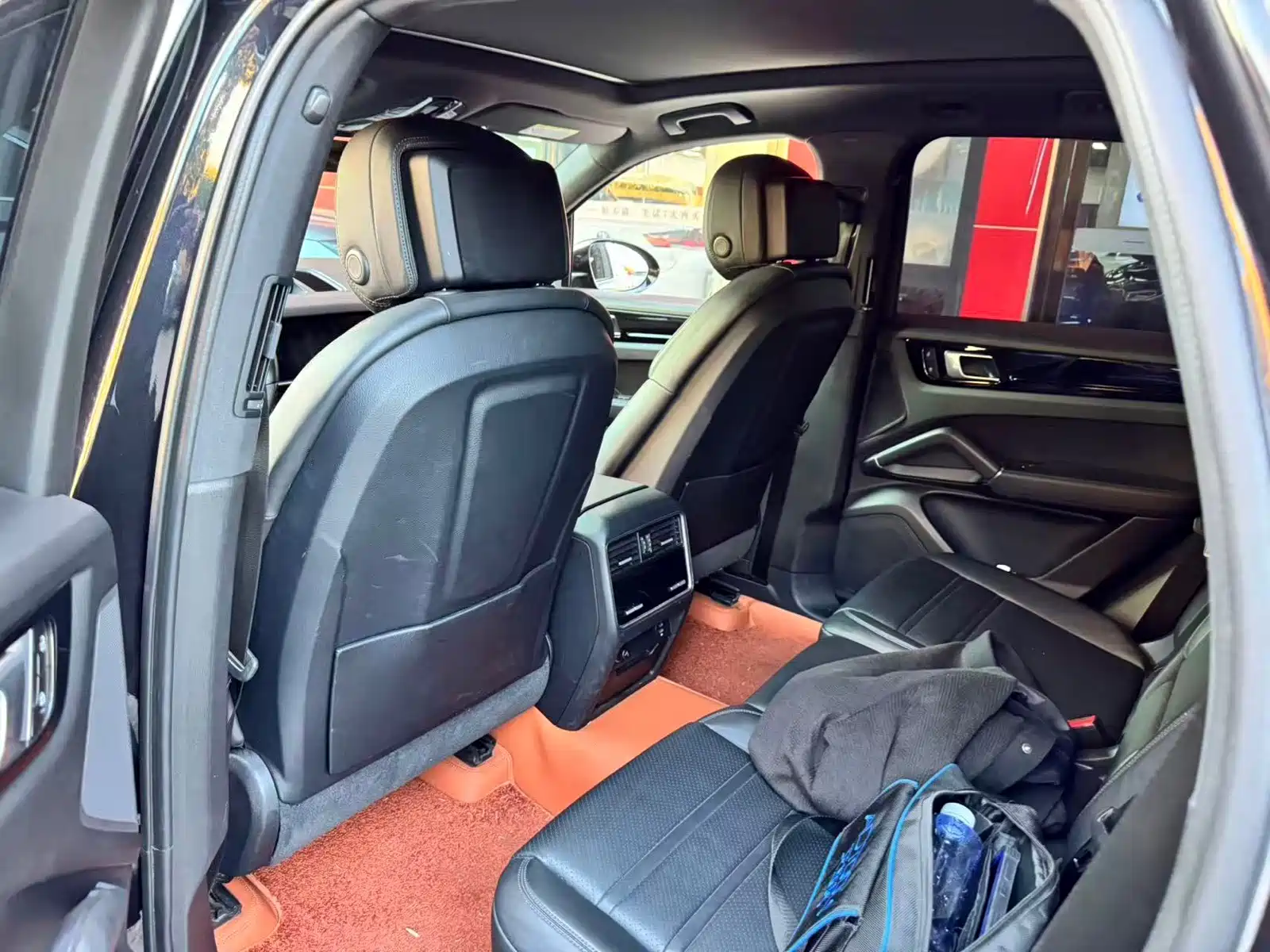 Photo 10 - Porsche Cayenne New Energy