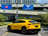 Фото 9 - Lamborghini Urus