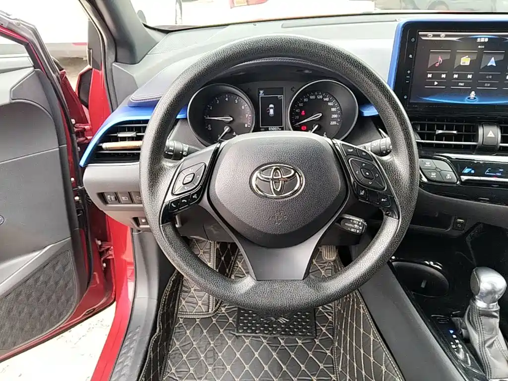 Toyota C-HR 2019 2020 Model 2.0L Leading