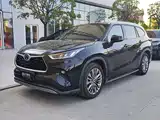 Photo 1 - Toyota Highlander