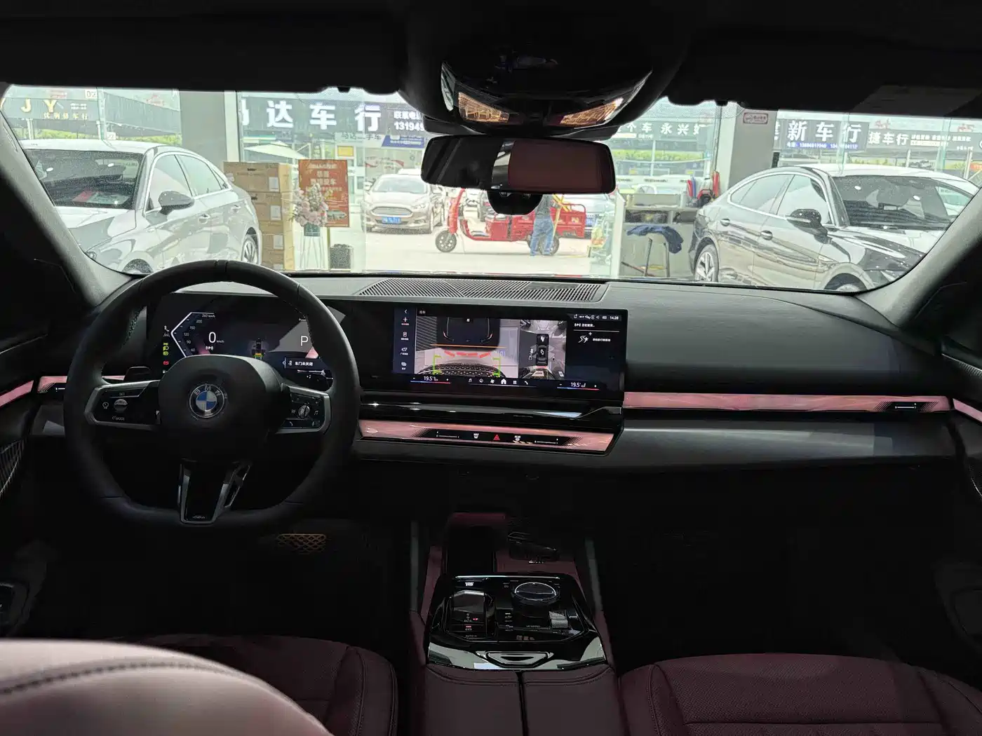 BMW 5 Series 2025 530Li Leading M Sport Package фото 9
