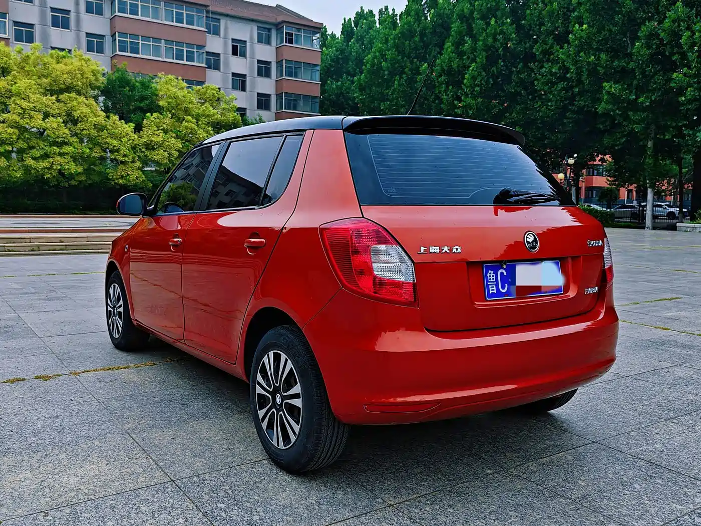 Škoda Fabia 2016 2015 1.4L Automatic Pioneer Edition