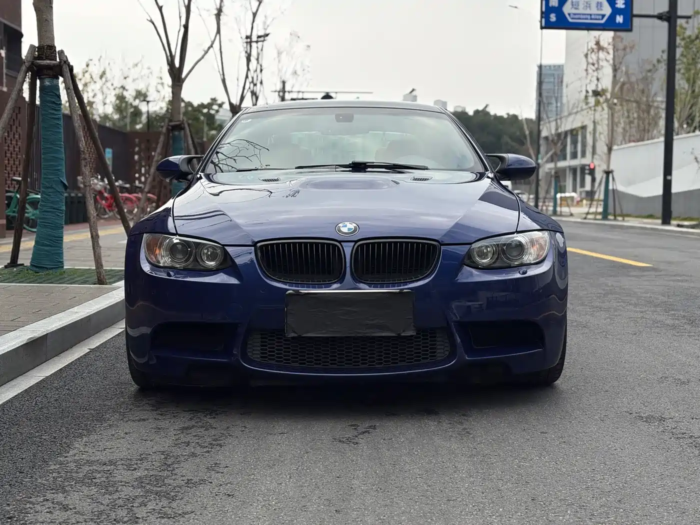 BMW M3 2011 M3 Coupe Carbon Fiber Roof Edition фото 2