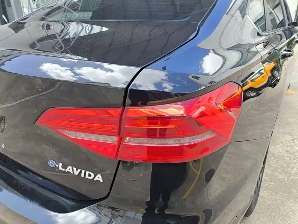 Volkswagen VW Lavida EV 2020 2019 Premium Edition