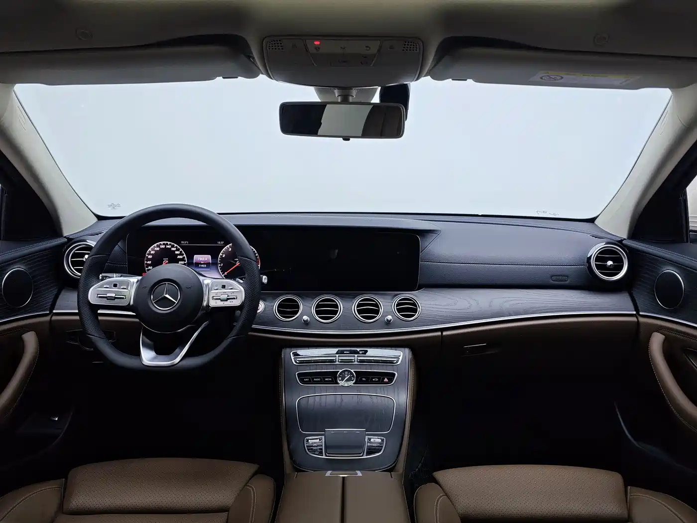 Mercedes-Benz E-Class 2019 E 260 L Sport фото 12