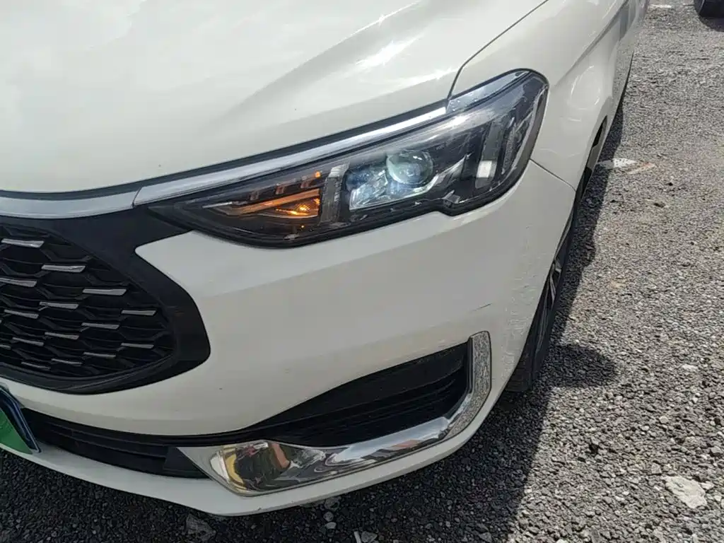 Ford Escort 2022 2021 1.5L Automatic Diamond Edition