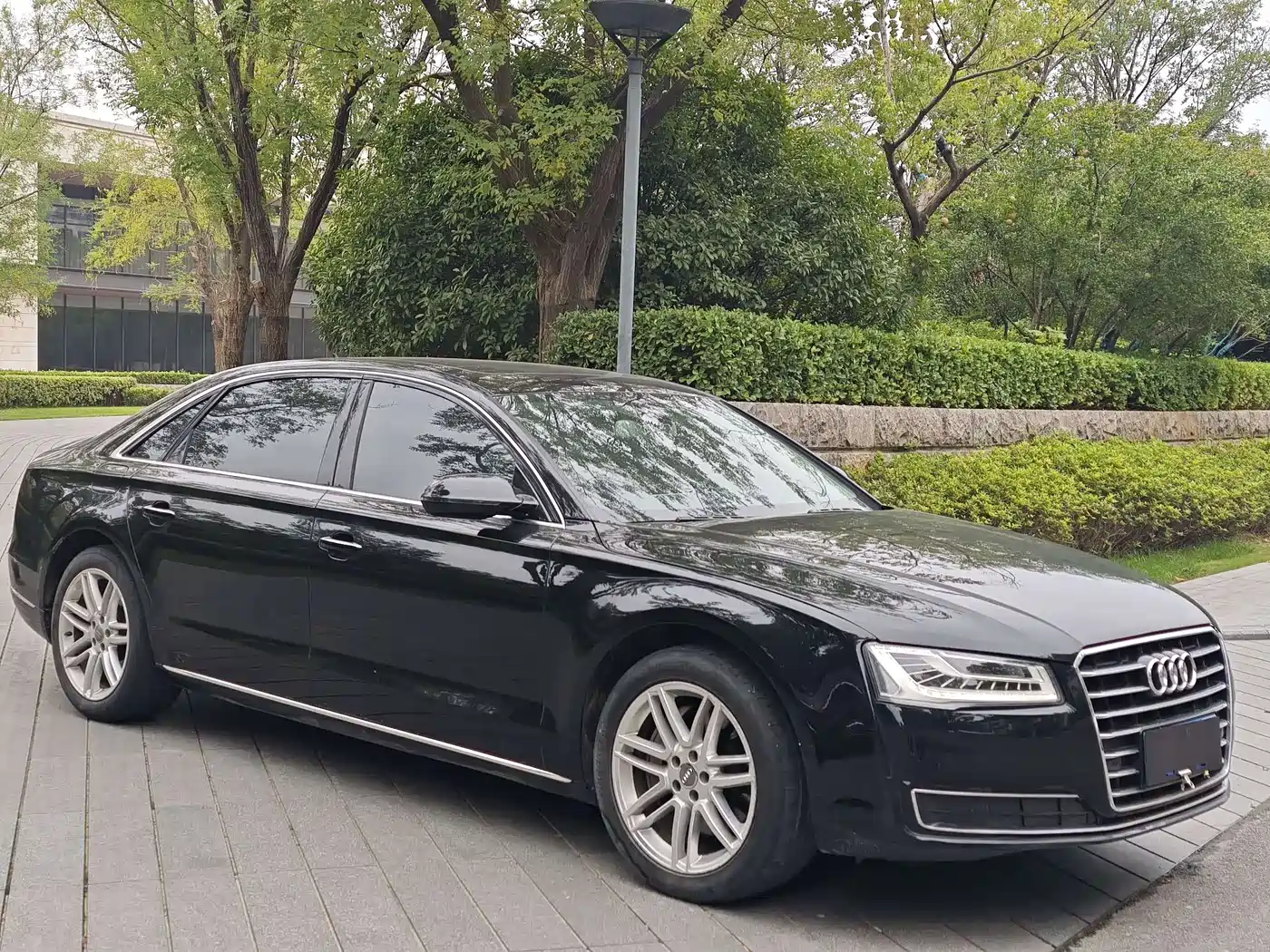 Audi A8 2016 A8L 45 TFSI quattro Comfort фото 3