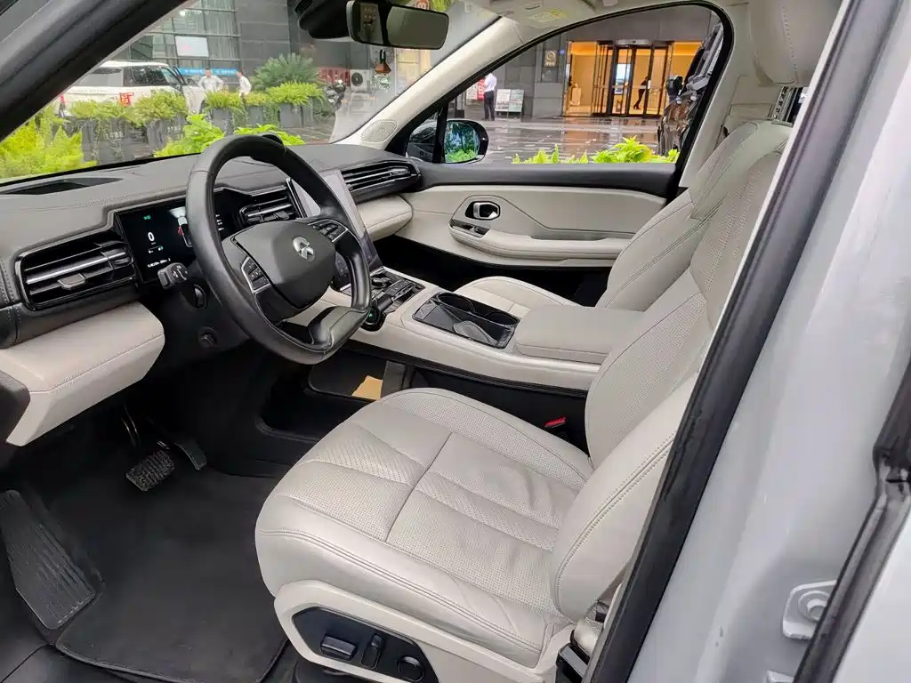 NIO ES8 2019 2018 Founder Edition