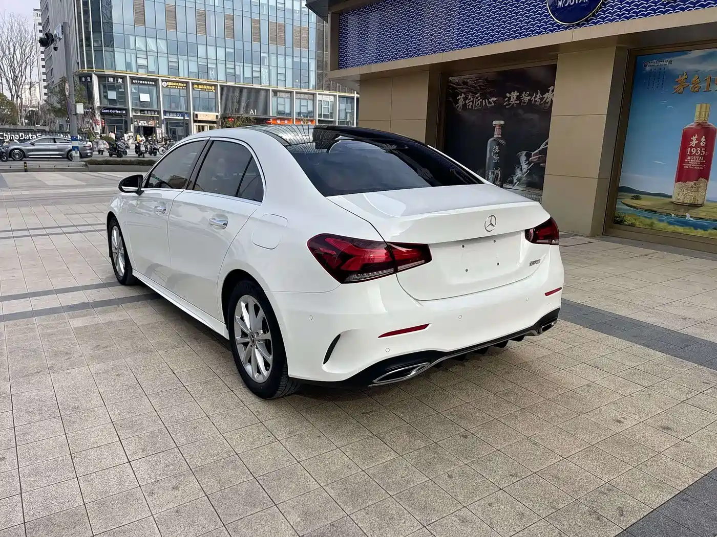 Mercedes-Benz A-Class 2020 A 200 L Sport Sedan фото 15