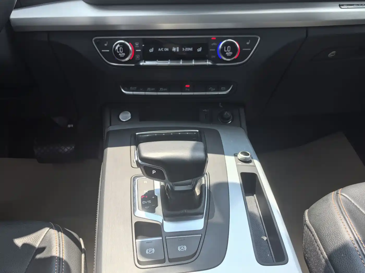 Audi Q5L 2019 2018 40 TFSI Prestige Fashion (China V)