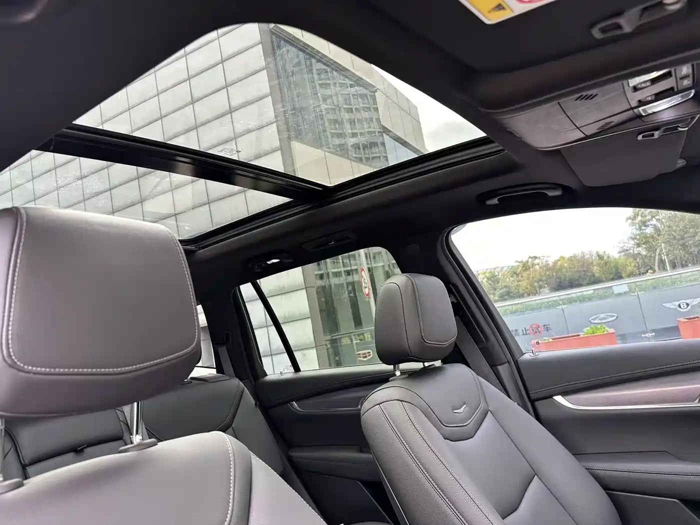 Cadillac XT6 2020 2021 2.0T 7-Seater 4WD Trend Edition