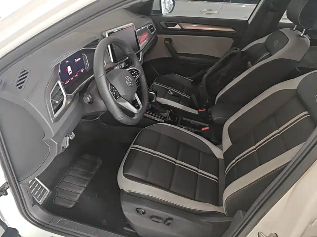 Volkswagen T-Roc, миниатюра 15