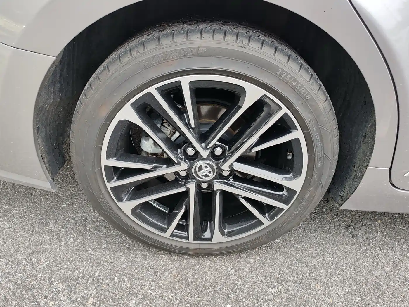 Фото 12 - Toyota Camry