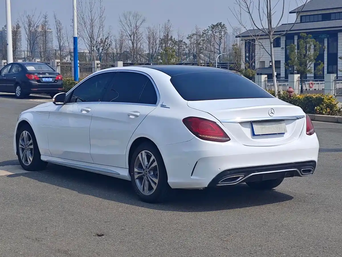 MERCEDES-BENZ CLASS C