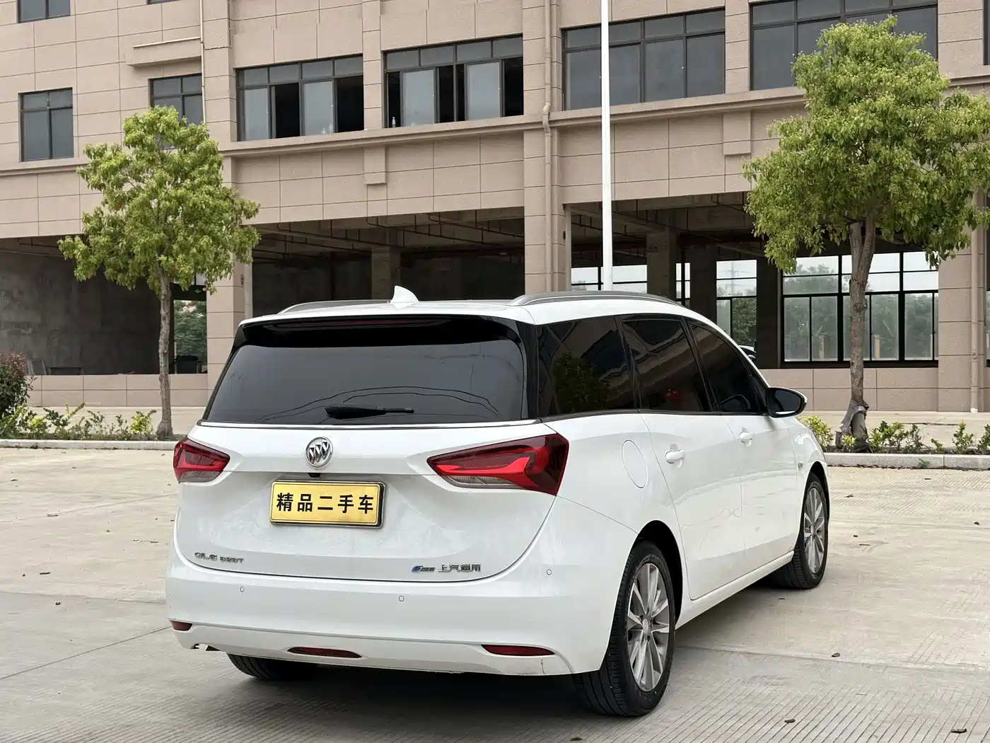 Buick GL6 2023 2021 323T Mild Hybrid Connected Luxury