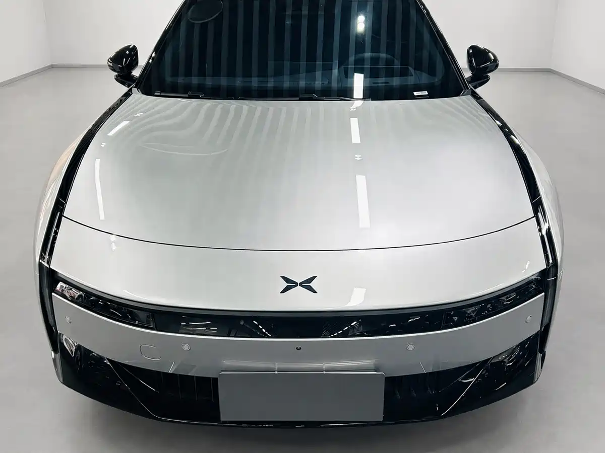 Фото 2 - XPeng P7