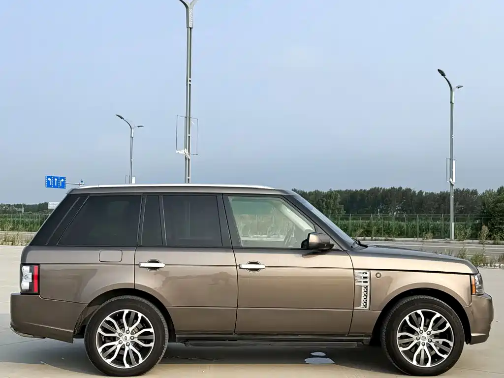 صورة 6 - Land Rover Range Rover