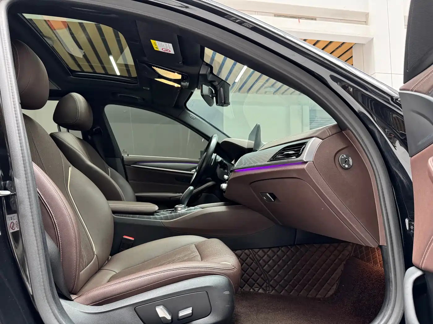 BMW 5 Series 2022 530Li Leading M Sport Package фото 17