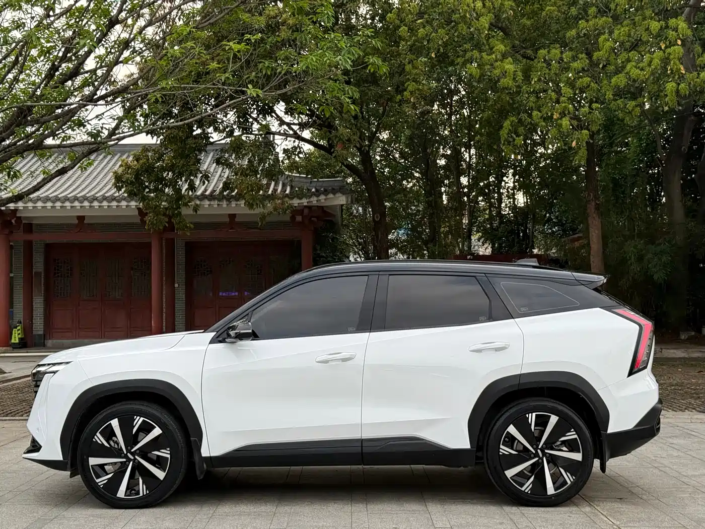 GEELY AUTOMOBILE BOYUE L