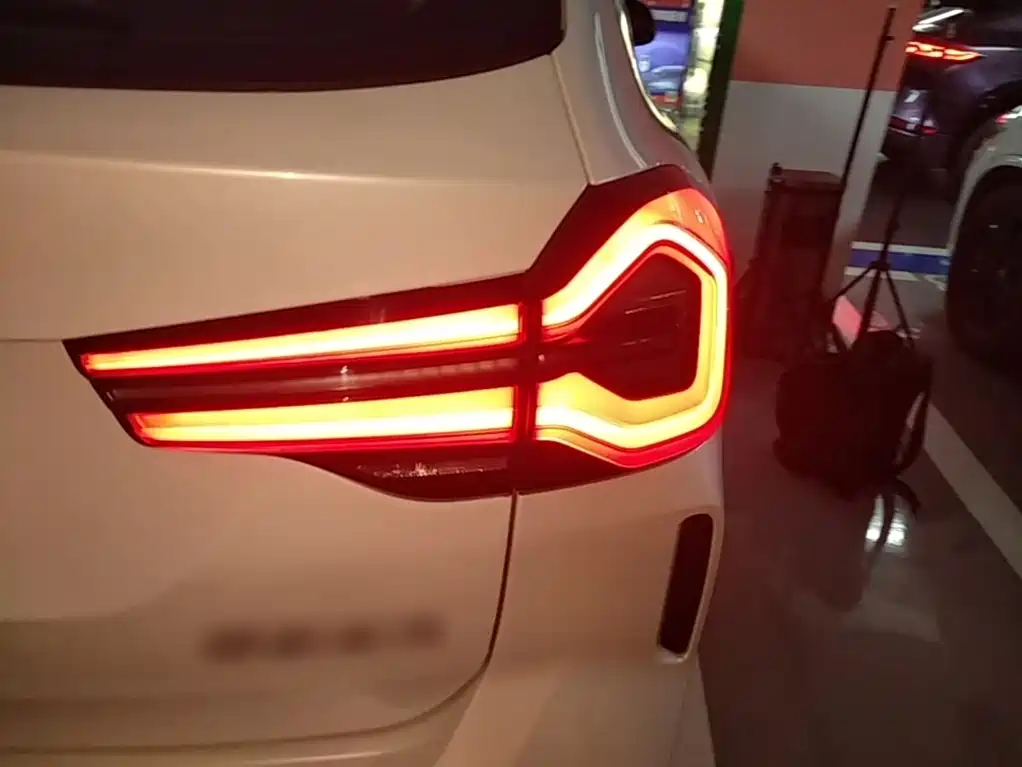 BMW iX3 2024 2023 Pioneer Type
